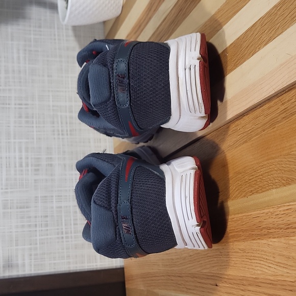 Nike Revolution 2, Gray Red, Running Shoes - Picture 3 of 5